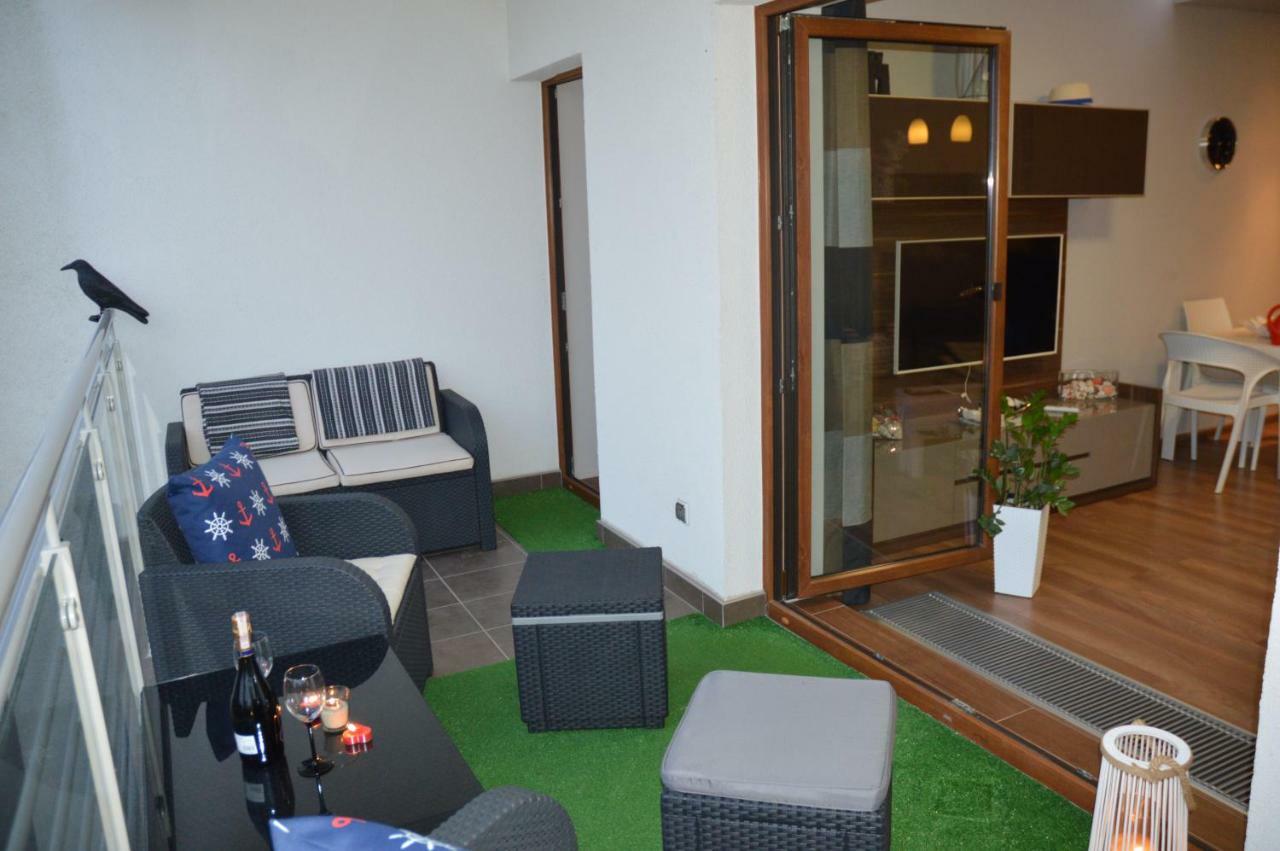 Apartament Z Widokiem Na Morze Дзивновек Экстерьер фото